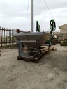Spandiconcime usato Rondini SR 550/D.D. a doppio disco con convogliatori per scarico laterale in acciaio inox AISI 304, apertura manuale a doppio comando con leve meccaniche a distanza con cavi e cardano 