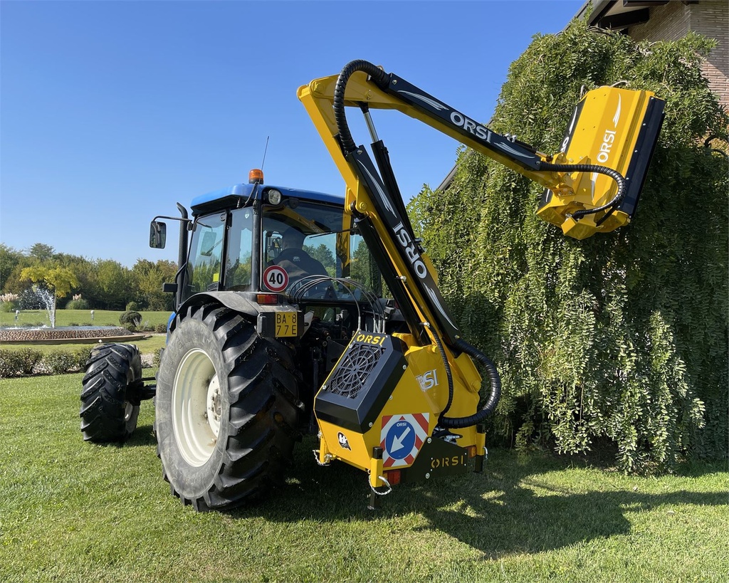 Decespugliatore Idraulico River Compact Plus 450 - Radiatore 7kW - Testata Agri 105cm TD/PS Multicoltello