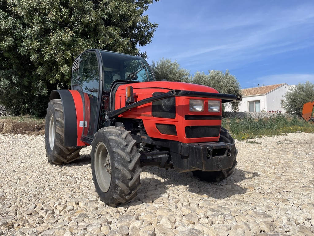 Trattore agricolo Same Dorado F90 DT con cabina usato